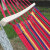 屋外ブランコの横転防止ペアハンモック屋外ブランコネットのシーツ人大人用通気性睡眠ネット家庭用の吊り椅子がベッドから落ちます。子供公園の揺り台の棒のタイプです。赤い2メートル*1.5メートルです。